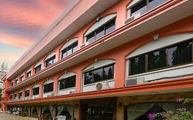 Pj Watergate Hotel